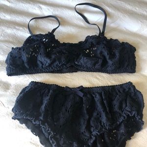 Miss Crofton Broderie Anglaise Bralette/Knickers.